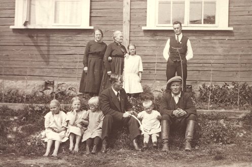 Koppasen ikkunan alla